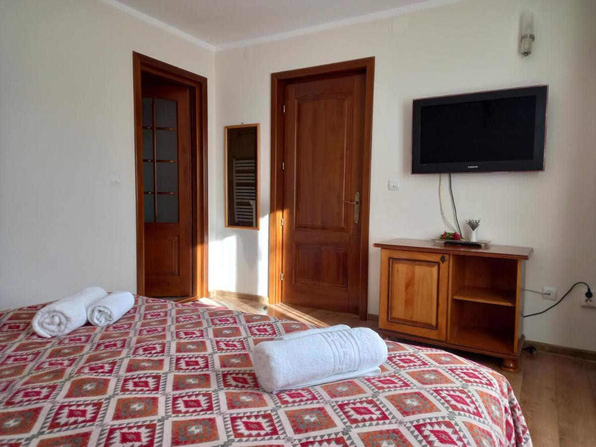 Pensiunea Alunis Hotel Sadova  Kültér fotó